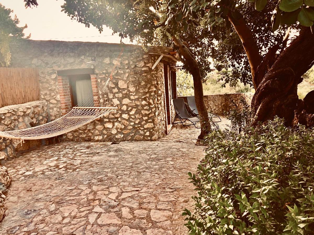 Agriturismo Roba Degli Ulivi Villa อากริเจนโต ภายนอก รูปภาพ